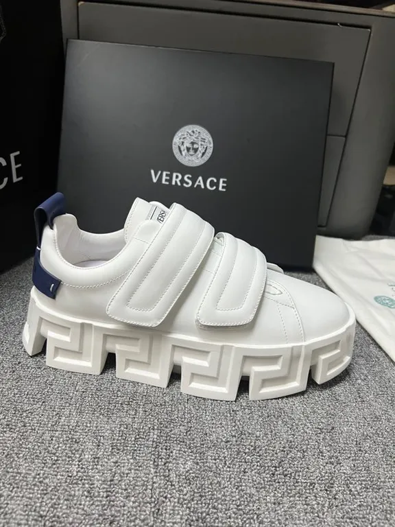 Versace Shoe 